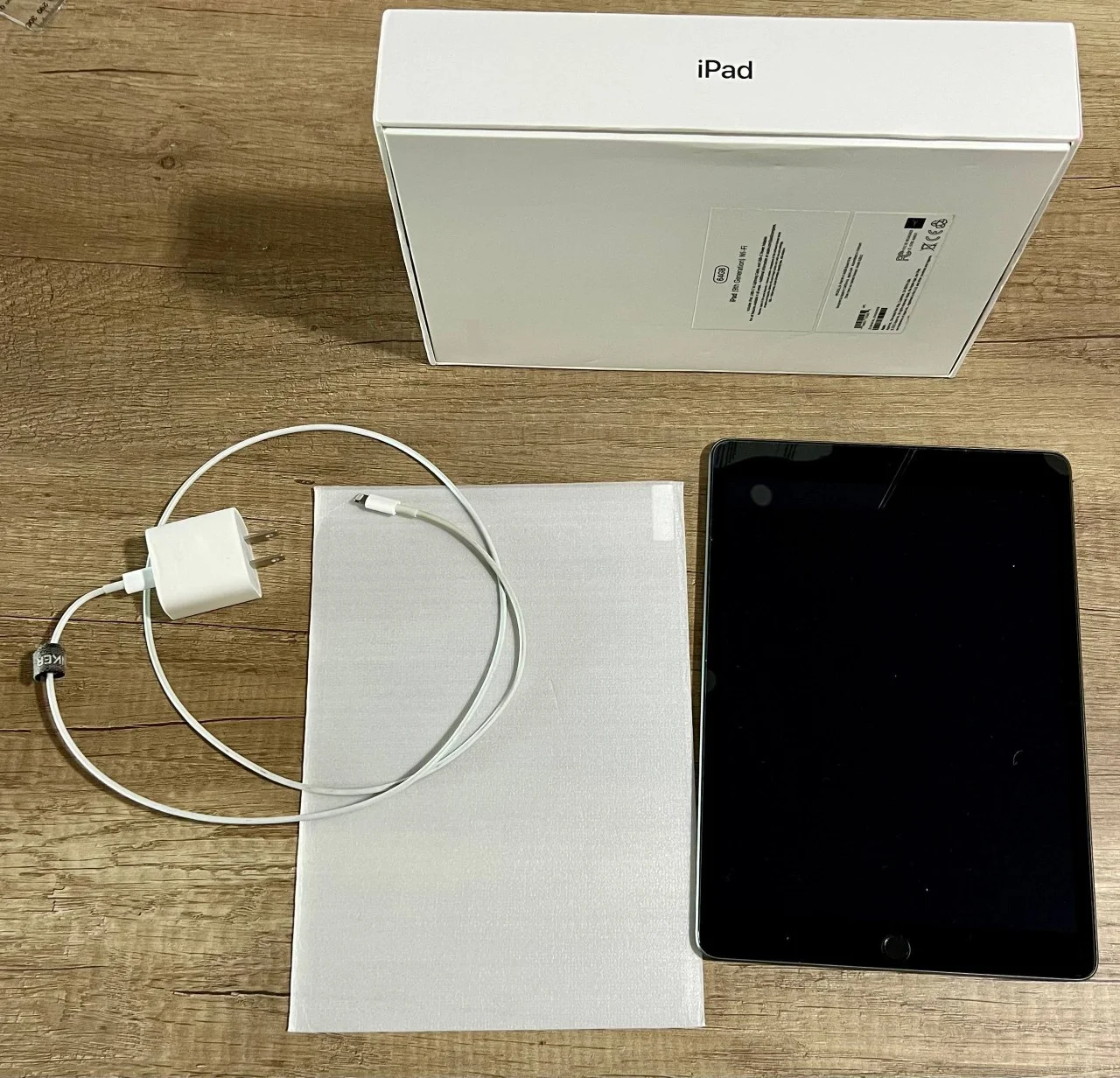 Планшет Apple iPad 9-го поколения Wi-Fi 64 ГБ