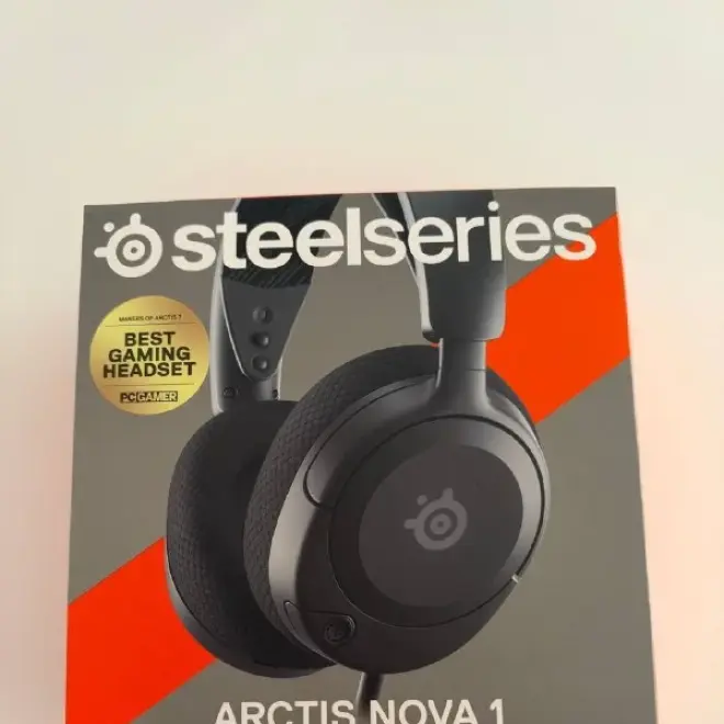 Наушники SteelSeries Arctis Nova 1