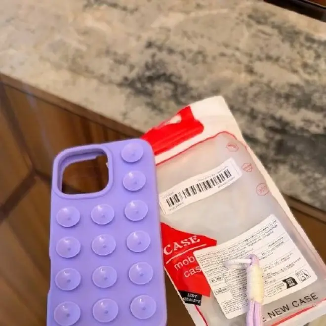 Чехол для iPhone 16 Pro Max