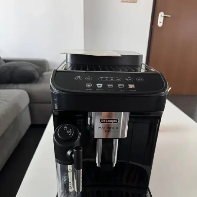 Кофе машина De'Longhi Magnifica Evo
