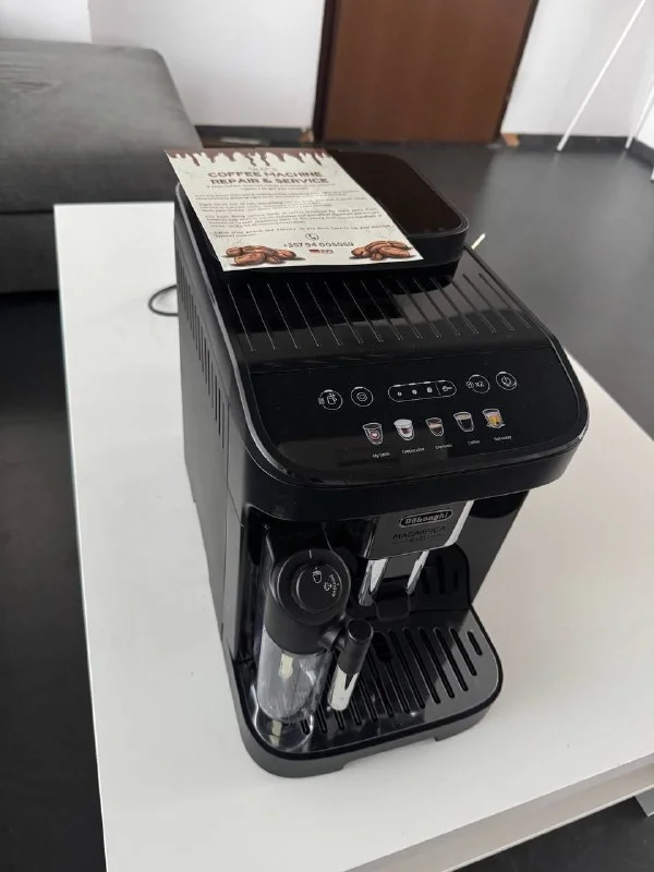 Кофе машина De'Longhi Magnifica Evo