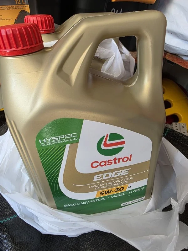 Моторное масло Castrol Edge 5W-30 LL (2x4Л)