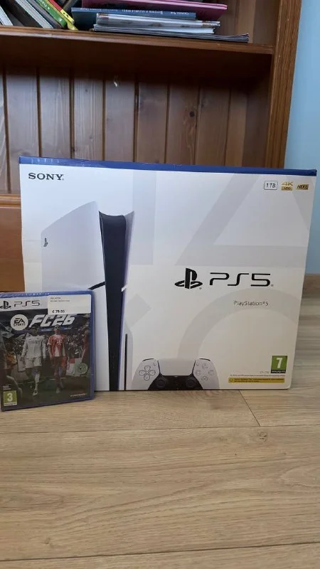 Sony PlayStation 5 с игрой