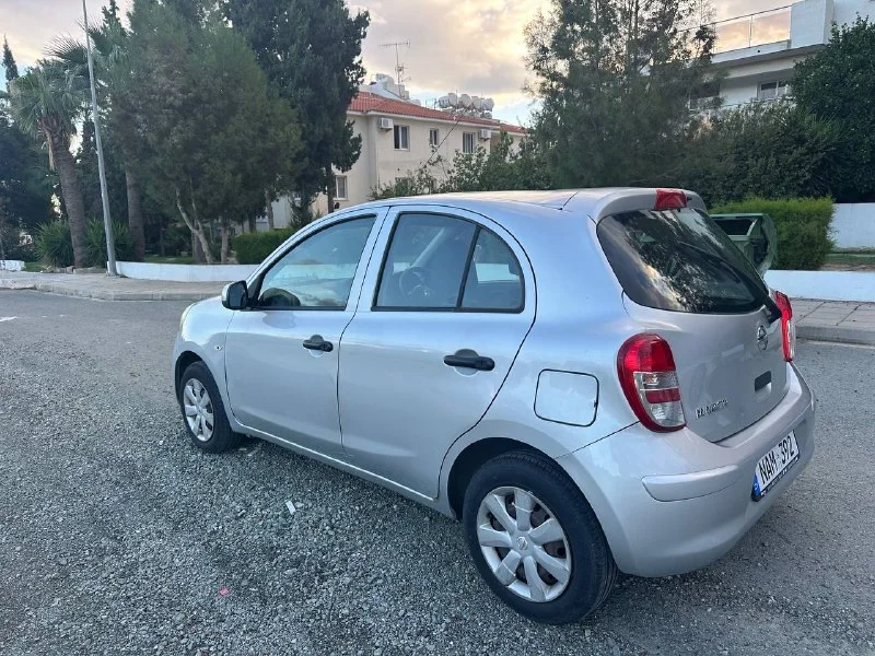 Nissan March