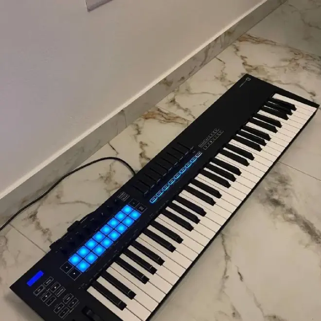 MIDI-клавиатура Novation Launchkey 61 MK3