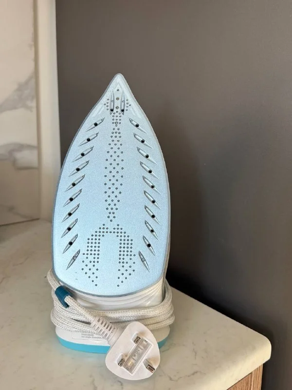 Утюг Morphy Richards Crystal Clear