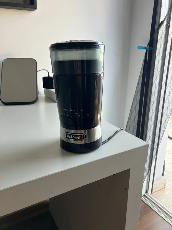 Кофемолка DeLonghi