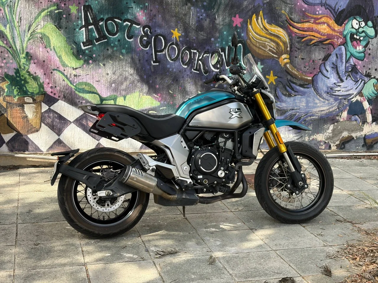 CFMOTO 700CL-X Adventure