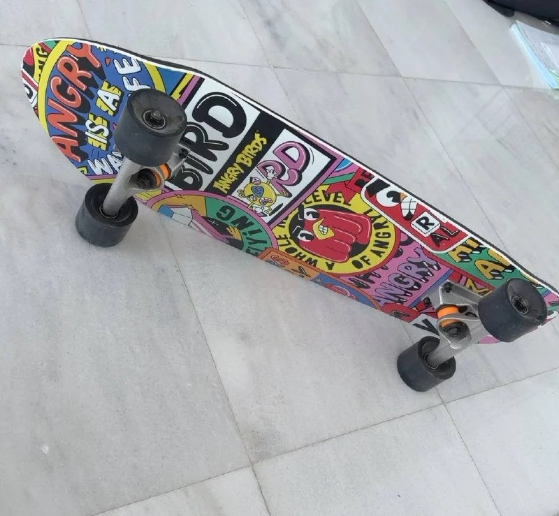 Скейтборд Capsule Skateboards × Angry Birds