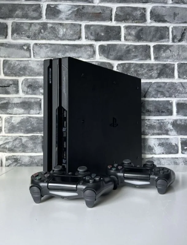 Игровая приставка Sony PS4 Pro