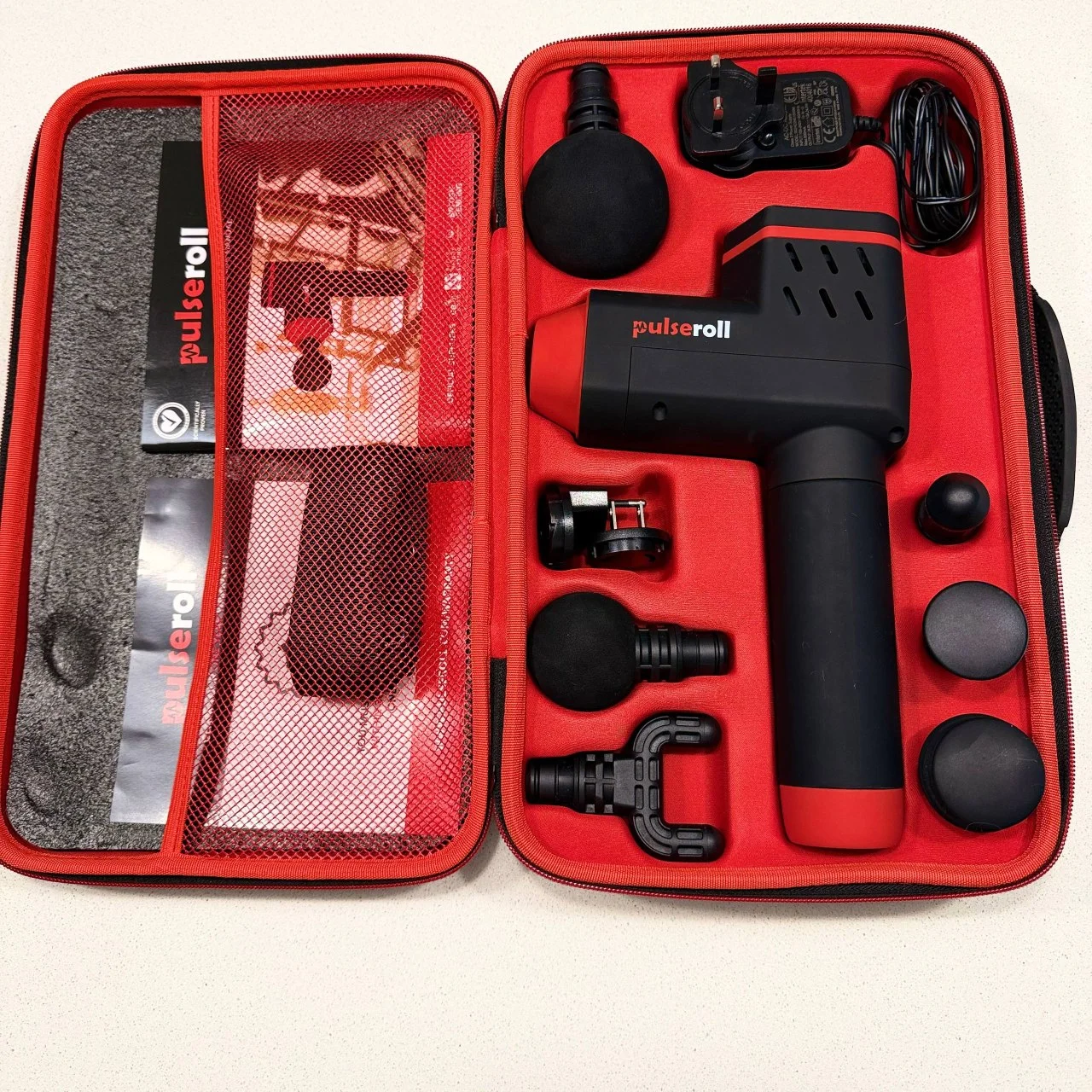 Перкуссионный массажер pulseroll Pro Massage Gun